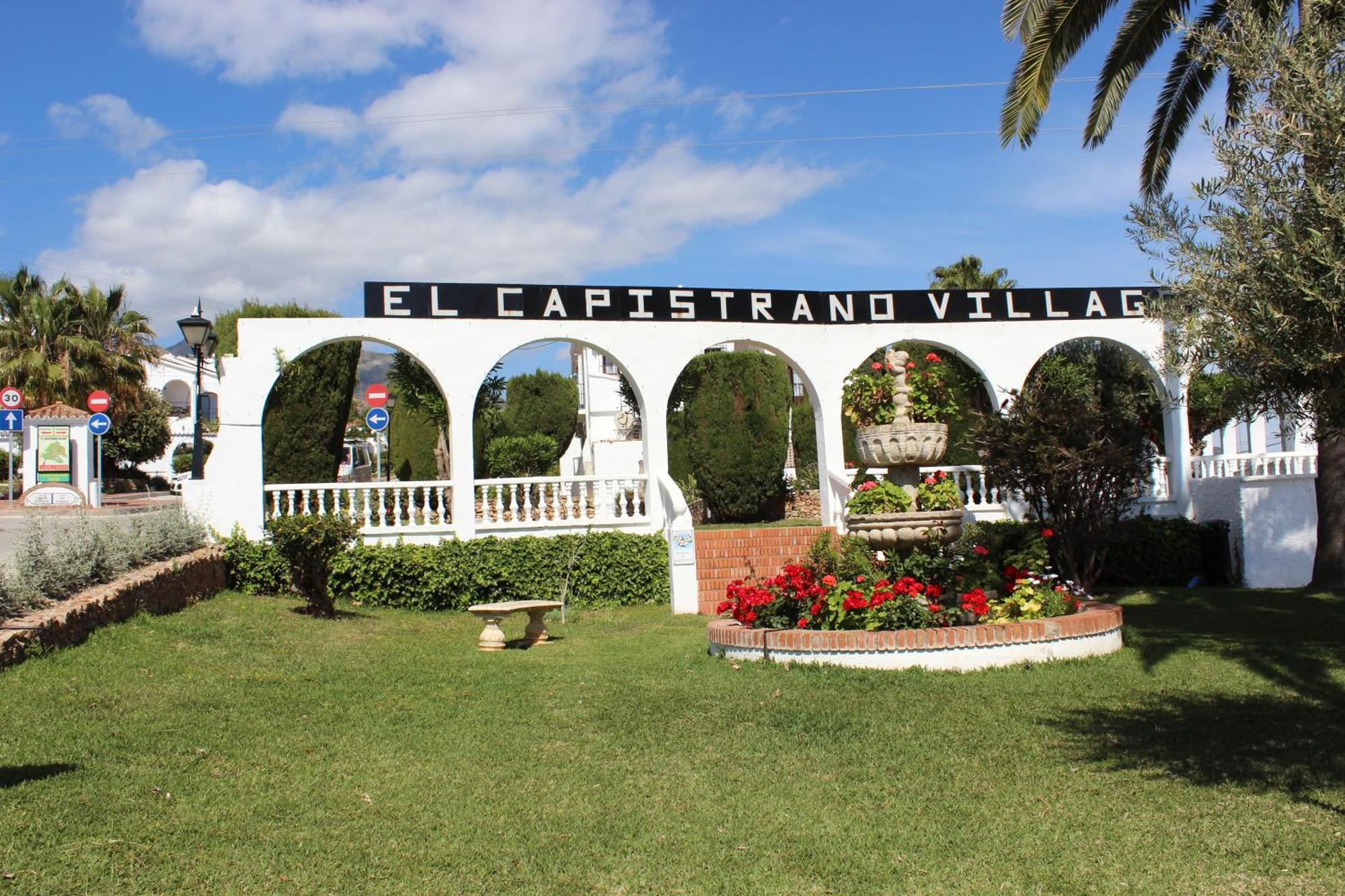 Apartamento Capistrano Village Нерха Экстерьер фото
