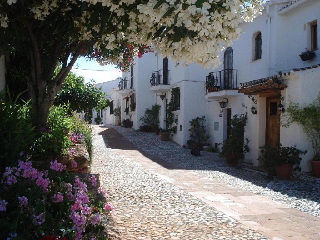 Apartamento Capistrano Village Нерха Экстерьер фото